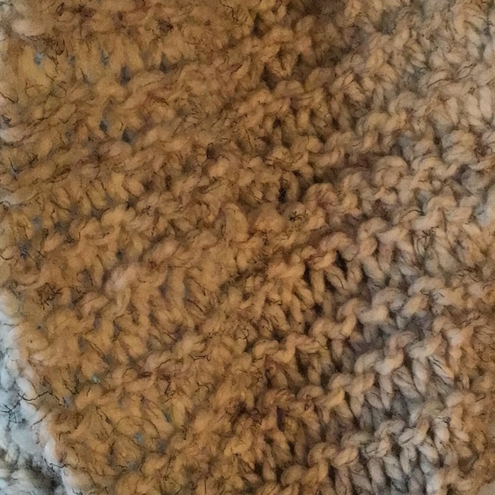 Infinity scarf - Picture 3 of 3